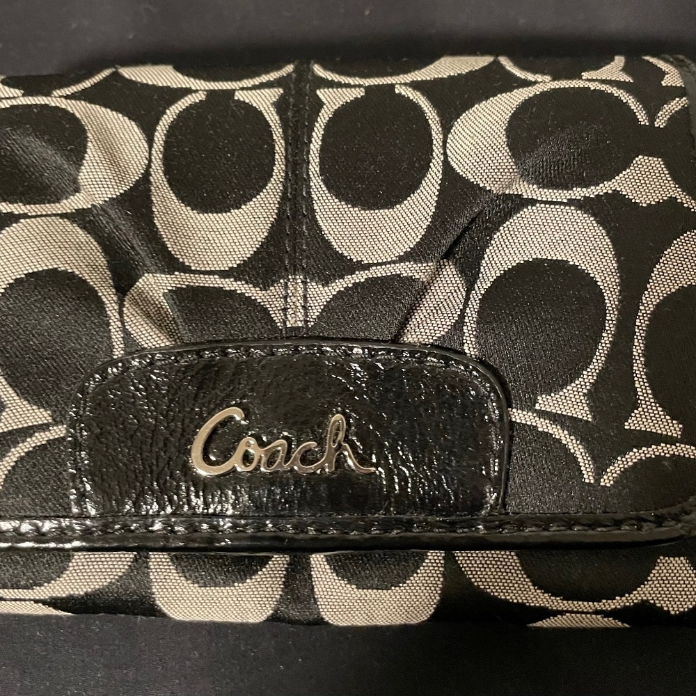 Coach wallet